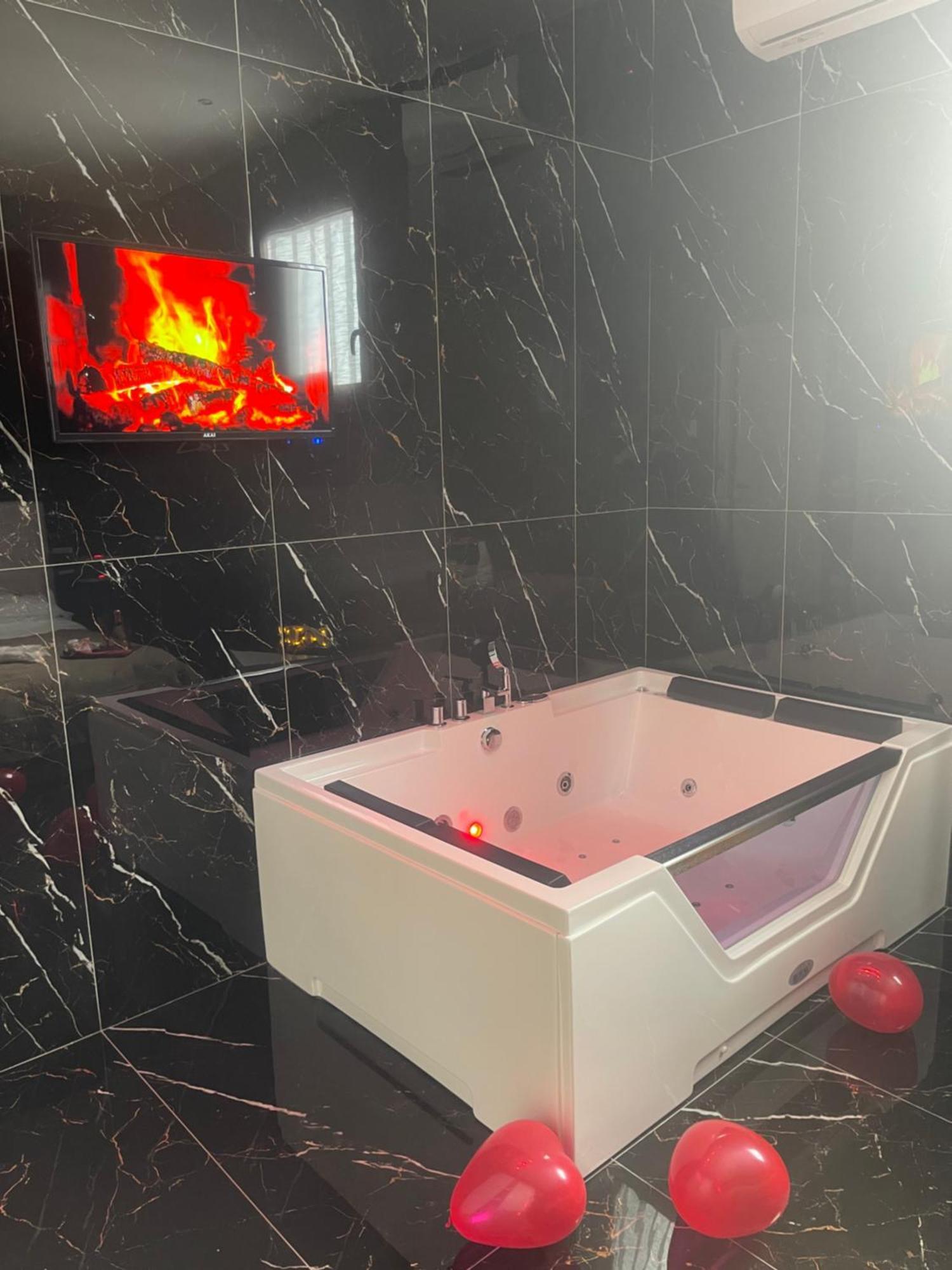 Life Hotel Casalnuovo Di Napoli Exteriér fotografie